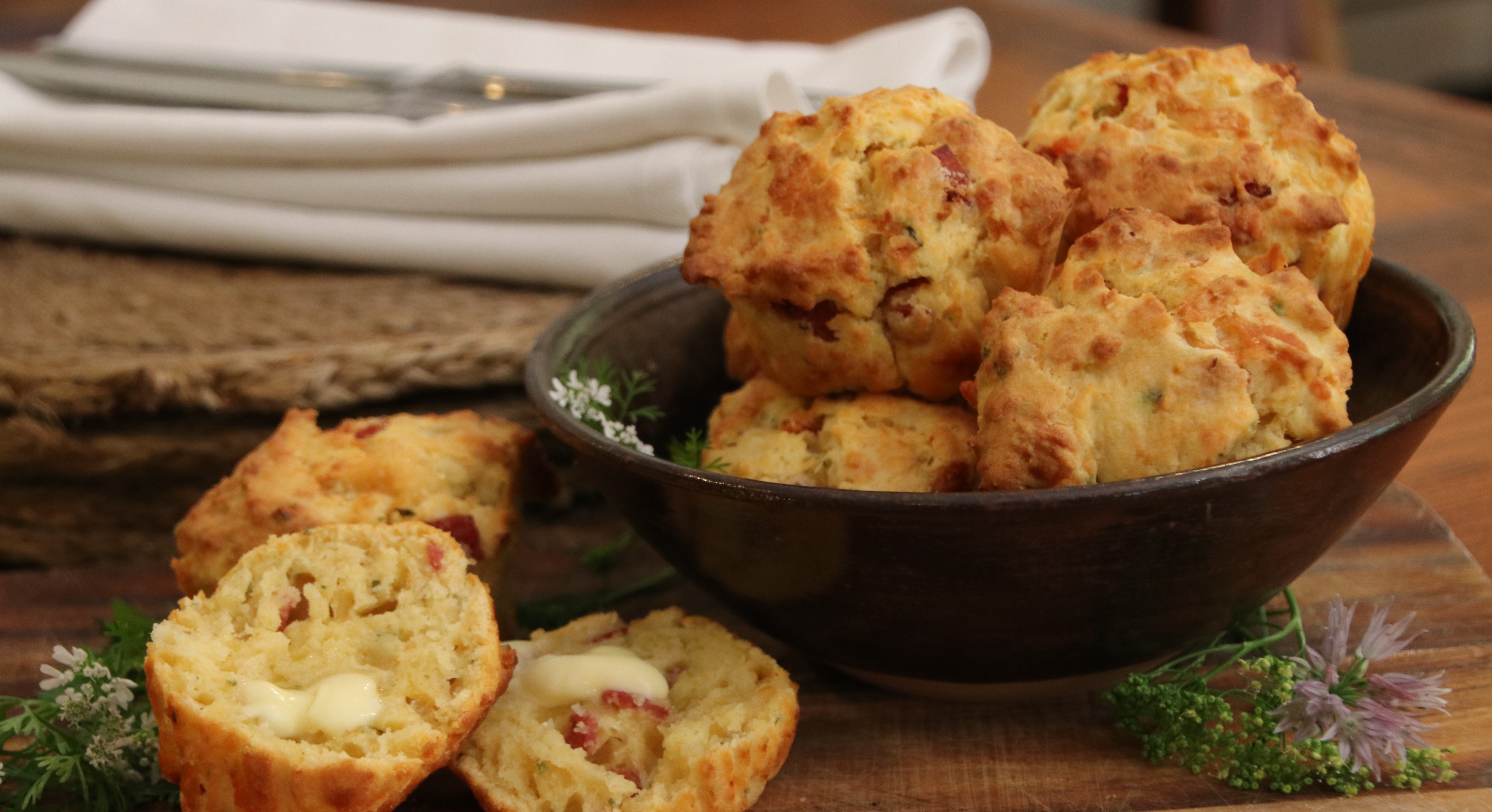 Cheese, Chive &amp; Salami Breakfast Muffins - Lhami